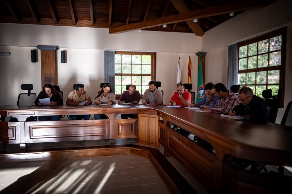 El Pleno de Vallehermoso aprueba la modificación de la ordenanza de ayudas al estudio