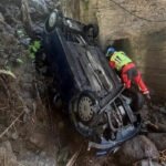 Herido grave un hombre de 78 años tras caer con su coche por un barranco en La Gomera