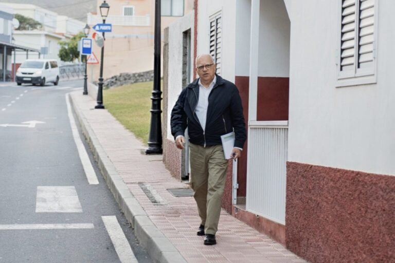 El Cabildo y el Ayuntamiento de Alajeró impulsan nuevas inversiones en servicios públicos por más de 277 mil euros