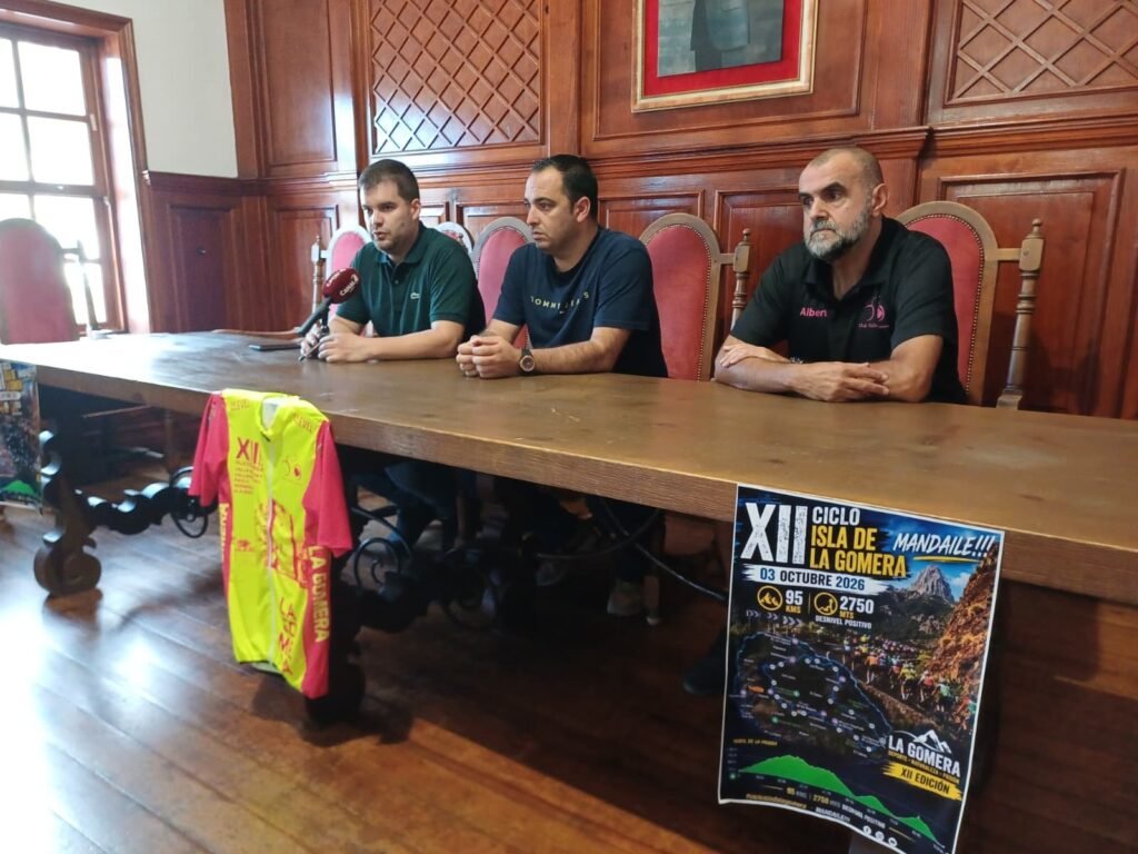 San Sebastián de La Gomera acoge la presentación de la XII Cicloturista Isla de La Gomera
